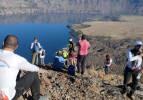 Aktivistler  2 bin 800 metre yükseklikteki Nemrut Kalderası'na çıktı