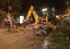 İstanbul'da fırtına dolu! Çatılar uçtu ağaçlar devrildi