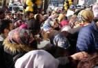 Van’da AVM açılışında izdiham
