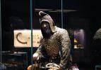 Kazakistan'ın 2 bin 500 yıllık 8. 'Altın Elbiseli Adam'ı tanıtıldı