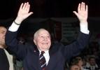 Türk siyasetinin "Erbakan Hoca"sı vefatının 11'inci yılında anılıyor