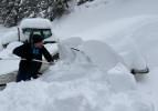 Kastamonu'da kar kalınlığı 1 metreyi geçti 