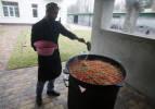 Ukrayna'da savaşın gölgesinde ilk iftar!