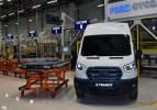 Ford'un ilk elektrikli Transit'i banttan indi