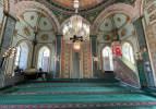 Kütahya'nın Yeşil Cami'si adını zengin motifli iç süslemelerinden alıyor