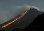Merapi Yanardağı'nda volkanik hareketlilik böyle görüntülendi!