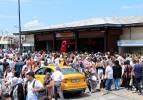 Vapurlar doldu taştı! İstanbul'da tatil rüzgarı