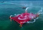 SAT komandoları engellilerle Marmara Denizi'nde '100. Yıl Zafer Dalışı' yaptı