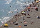 Antalya’da yaz bitmiyor! Termometreler 45 dereceyi gördü