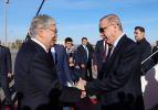 Başkan Erdoğan Kazakistan Cumhurbaşkanı Tokayev tarafından resmi törenle karşılandı