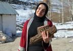 Hakkari'de duygulandıran fedakarlık! Hem öğretmen hem hademe