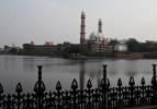 Hindistan'ın en büyük camisi Taj-ul-Masjid