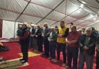 Deprem bölgesinde ilk teravih namazı kılındı