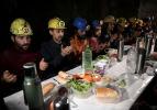 Somalı madencilerin iftar sofrası yerin metrelerce altında kuruluyor