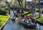 Hollanda'nın araba yolu olmayan köyü: Giethoorn