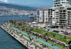 İzmir'de TCG Anadolu rüzgarı! Saatlerce sıra beklediler
