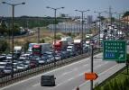 Bayram göçü başladı: İstanbul çıkışında trafik yoğunluğu
