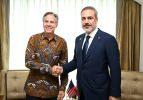 ASEAN Zirvesi: Hakan Fidan'ın kıyafet tercihi gündem oldu