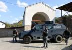 Kosova polisi ile KFOR, ülkenin kuzeyinde güvenliği sağlıyor