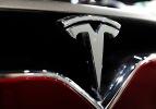 Tesla'nın yeni aracı  Cybertruck sürücüler için güvenlik endişesine sebep oldu 