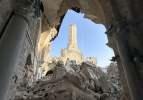 İsrail, Gazze'deki 14 asırlık Büyük Ömeri Camii'ni yıktı