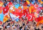 AK Parti 8 şehirde mevcut başkanları aday göstermedi