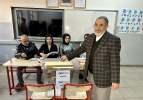 T&uuml;rkiye se&ccedil;ime gidiyor: Yurt genelinde oy verme işlemi başladı