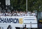 Real Madrid, Şampiyonlar Ligi kupasıyla şehir turu attı