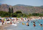 Antalya'da tatil yoğunluğunda yer bulamayanlar valiyi aradı! 1 milyon tatilci bekleniyor