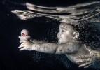 Bebeklerde yüzme eğitimi: Suyun şifalı gücü iyileştiriyor
