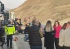 Erzurum'da feci kaza! Can pazarı yaşandı: 3 vatandaş &ouml;ld&uuml;, 2 yaralı