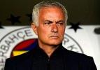 Mourinho neşteri vuruyor! 7 futbolcunun üzerini çizdi