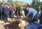 Merhumeden ses geldi! 2 kere gömüldü... 