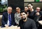 Cumhurbaşkanı Erdoğan, kafede vatandaşlarla sohbet etti