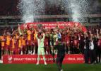 Gaziantep'te sarı-kırmızı coşku! Galatasaray kupasını kaldırdı