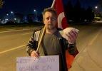 Eskişehir'den yola çıktı, Filistin'e yürüyor: Elinde bir paket un ve Türk bayrağı var!