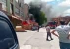 Ankara'da mobilyacılar sitesinde korkutan yangın! 2 araç ve 2 iş yeri zarar gördü