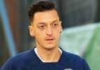Mesut Özil'den yürek burkan sözler! 