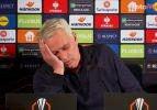 Dünya basını Mourinho'nun gönderilmesini konuşuyor