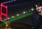 Türk hayranlarından BTS Jungkook’a doğum günü sürprizi: Adını Boğaz Köprüsü'ne yazdırdılar