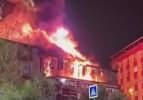 Sultangazi'de kafe alevlere teslim oldu