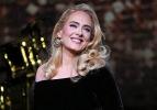 Adele&rsquo;den teşhirci şarkıcılara ders: Sanat&ccedil;ı g&ouml;zlere değil, kalpleri etkilemeli