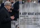 Bayrak Şairi Arif Nihat Asya vefatının 51. yılında kabri başında dualarla anıldı
