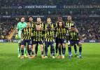 &Uuml;nl&uuml; yorumcu duyurdu! Nottingham Forest ma&ccedil;ında 8 Fenerbah&ccedil;eli oyuncu oru&ccedil; tutmuş