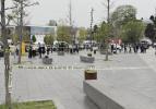 Beşiktaş'ta palalı saldırı! Polis ateş a&ccedil;arak durdurdu: 4 yaralı