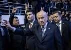 Devlet Bah&ccedil;eli'ye altın kurt başlı tuğun hediye edildi