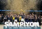 Şampiyon olan Fenerbah&ccedil;e Beko, kupasını aldı