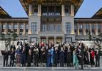 Ankara'da NATO Zirvesi resepsiyonu: K&uuml;lliye'de aile fotoğrafı 