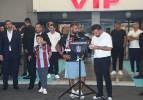 Trabzon alev alev! 25 bin kişi Salah'ı karşıladı