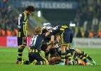 Fenerbah&ccedil;e 'PAŞA'lar gibi: 2-1